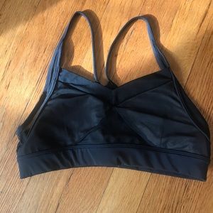 Alo Yoga- Vision Bra